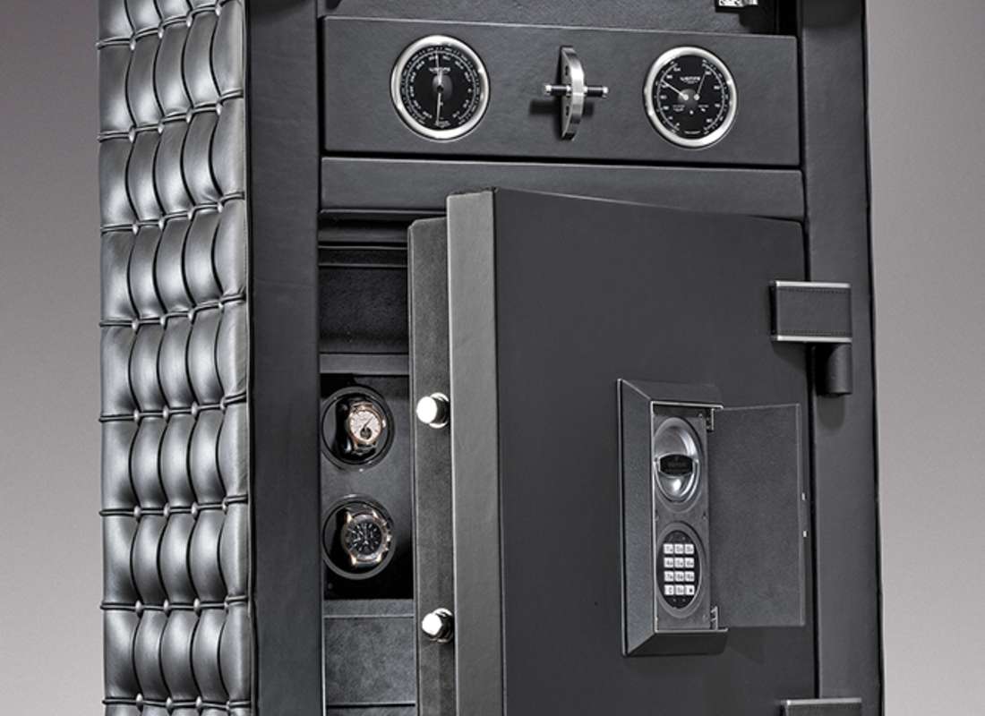 Красивый сейфThe Fortress