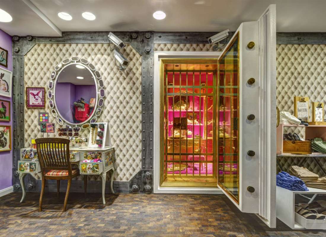 Сейфовая комната в интерьере