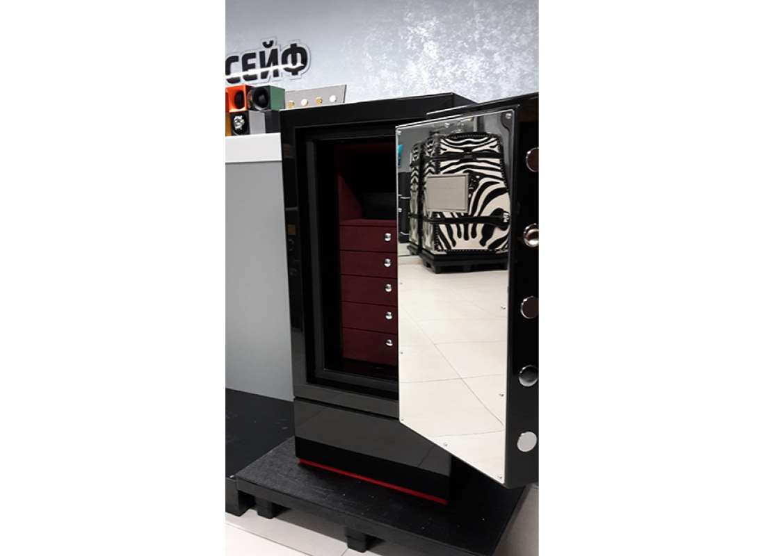 Черный сейф TARGO