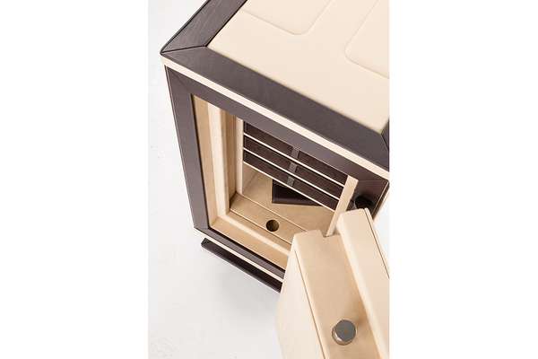 TARGO Imperia - элитный сейф в коже