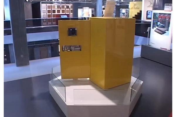 Желтый сейф WALDIS