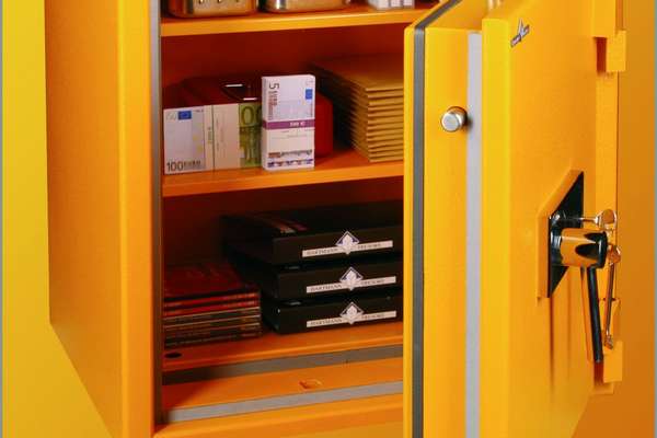 Немецкий сейф с защитой от взлома и пожара