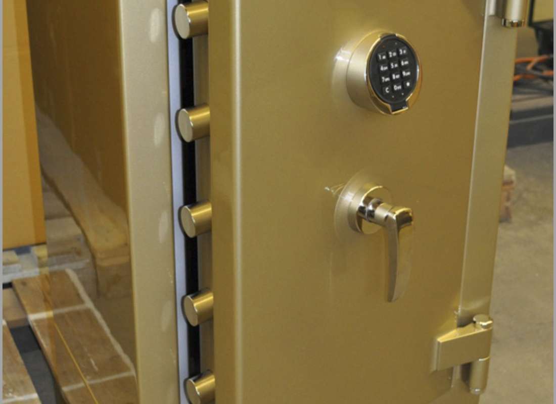 Эксклюзивный сейф TARGO Maestro II Gold
