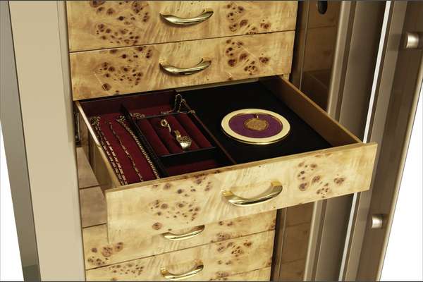 Эксклюзивная отделка сейфов Targo