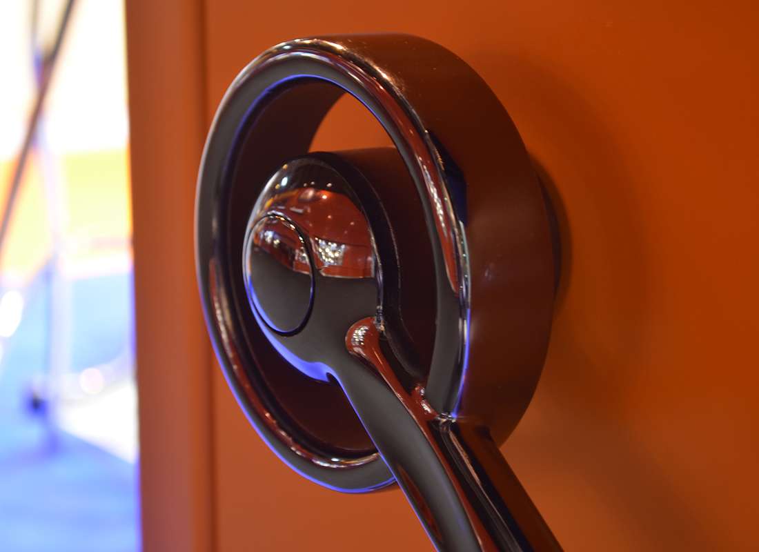 Цвет сейфа - на выбор