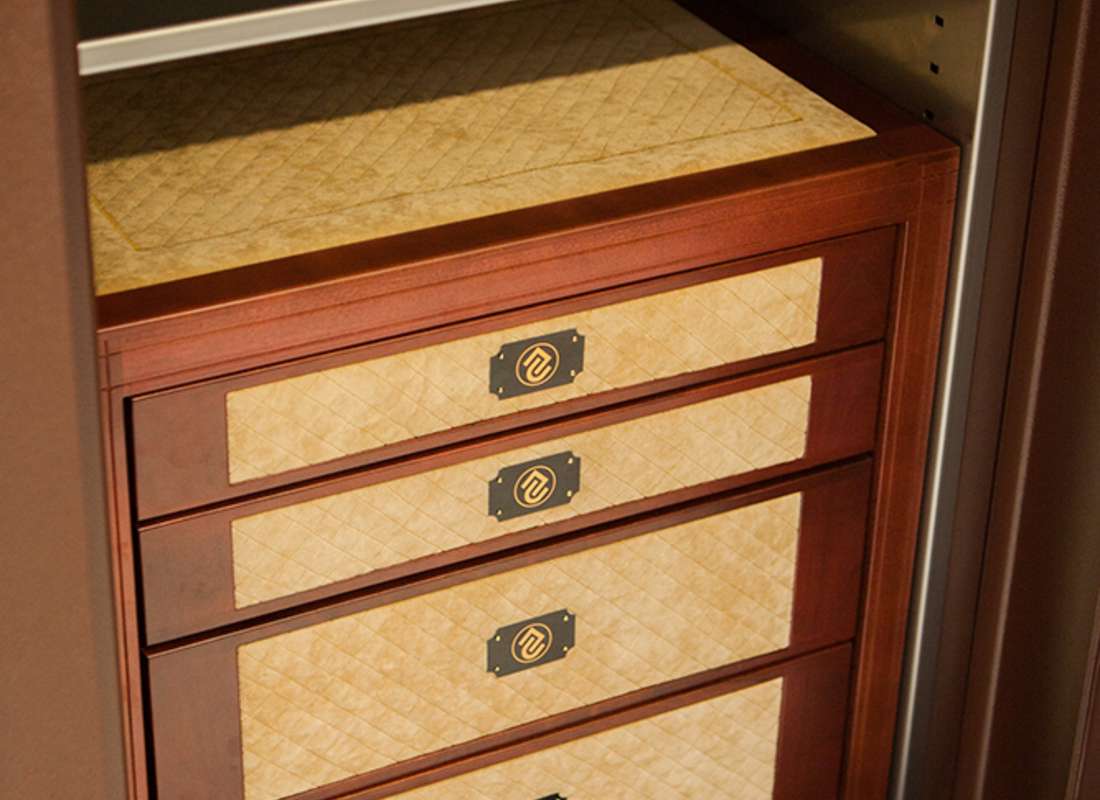 Блок-вставка в сейф