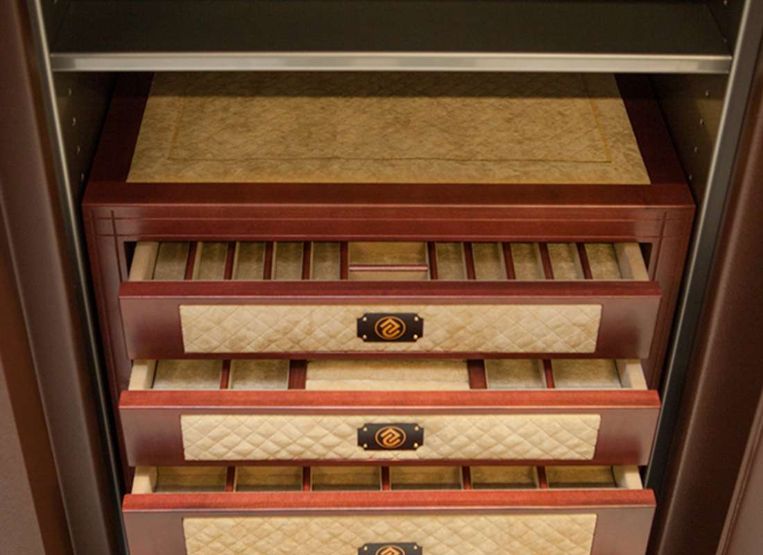 Внутренние ящики в сейфе WALDIS