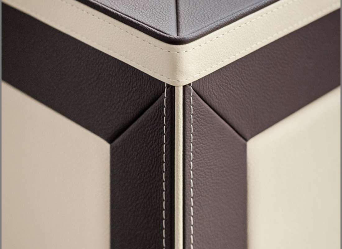 Кожаная отделка сейфа Targo